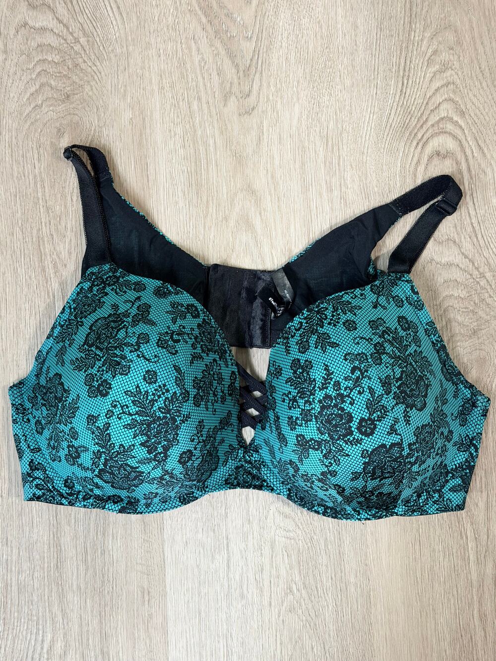 Torrid Curve Push-Up Plunge Bra Size 46D